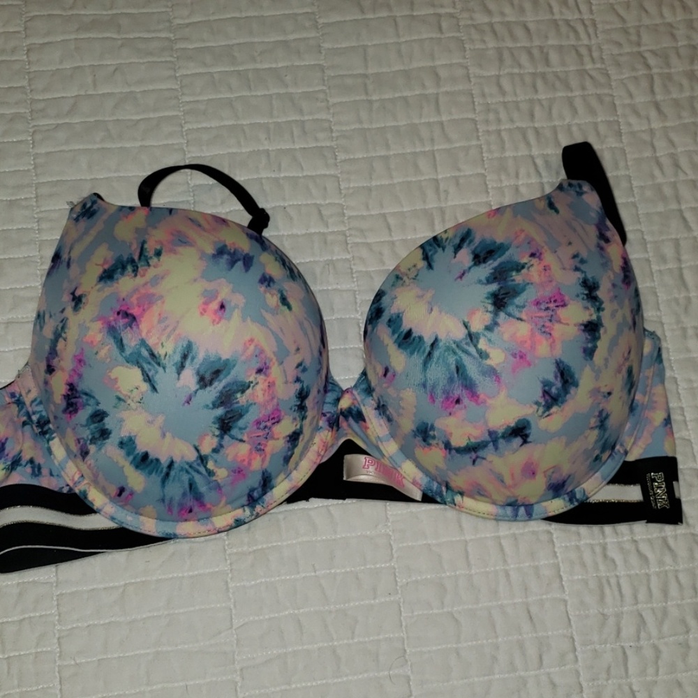 Bras - Picture 3 of 5